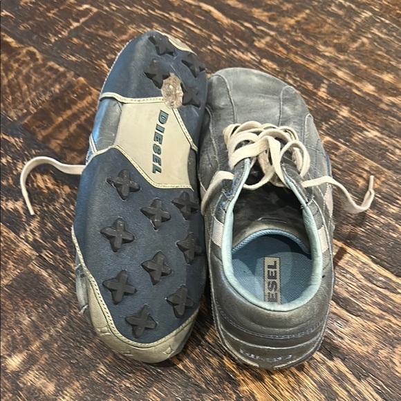 Stylish Gray women’s Shoes - size 8.5m - Picture 2 of 6